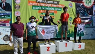 Derece girenler ödüllerini aldı