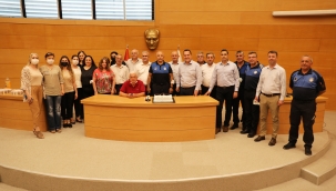 Dutlulu belediyede 25. yılını dolduran personeli kutladı