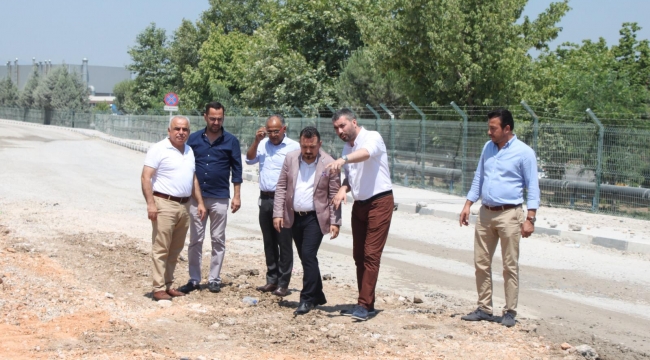 İYİ partili Eryılmaz'' millet hizmet bekliyor''