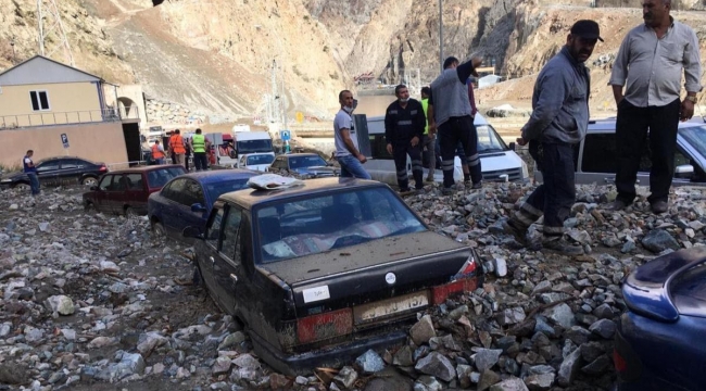 Selin vurduğu Artvin,Rize ve Düzce'de hasar büyük
