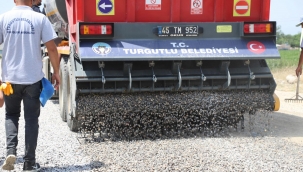 Turgutlu'da ova yolları asfaltlanıyor