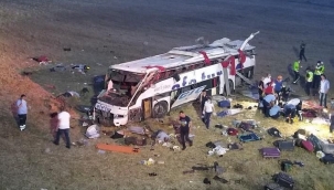 Balıkesir'de korkunç kaza 15 kişi öldü,17 kişi yaralandı