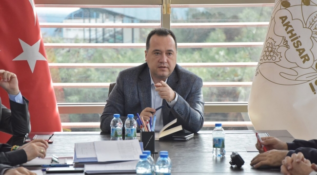 Başkan Dutlulu''Ben oturmayı değil, Akhisar'a hizmet yolunu seçtim''