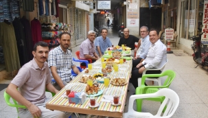 Başkan Dutlulu esnalarla kahvaltıda buluştu