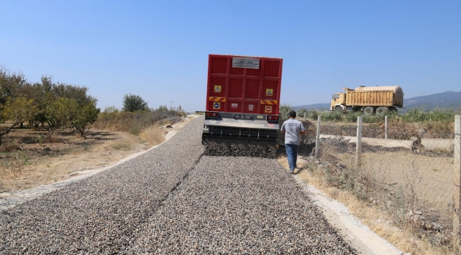 Belediye Turgutlu'da yolları yeniliyor