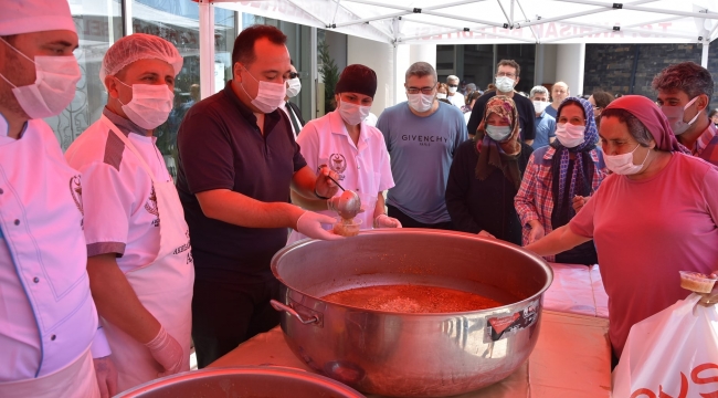Belediyeden aşure hayrı