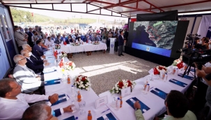 CHP Lideri 11 büyükşehir başkanıyla Muğla'da yangın bölgesinde