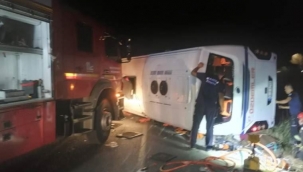 Manisa'da trafik kazası 4 ölü,6 yaralı