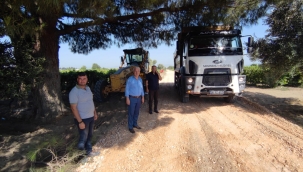 Saruhanlı Kışla mevkiinde yolda çalışma başladı