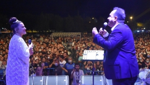 Akhisarlılar müziğe doydu