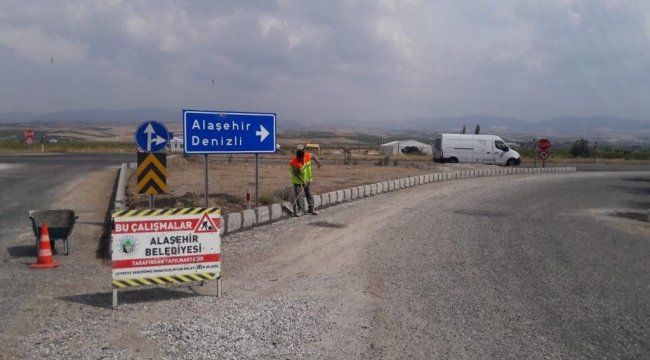 Alaşehir'de belediye çalışıyor, sorunlar çözülüyor