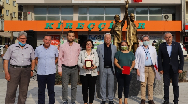 Başkan Bilgin'i duygulandıran sağlıkçı anıtı açılışı