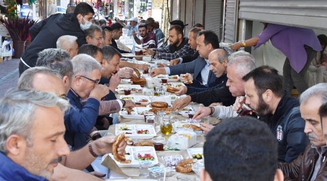 Başkan Dutlulu esnaflarla kahvaltıda buluştu