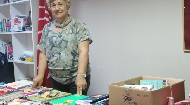 CHP'den yoksul aile çocuklarına kırtasiye yardımı