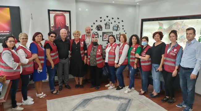 CHP'li kadın kolları Bilgin'i ziyaret etti