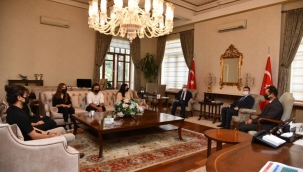 Çocuk evlerinde kalan başarılı öğrenciler ödüllendirildi