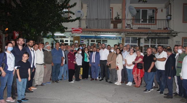  İYİ Partililer Barbaros mahallesi vatandaşla buluştu