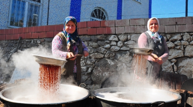 Ocaklar yakıldı şifalı pekmez kaynıyor