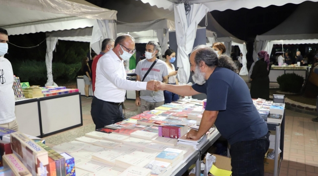 Turgutlular kitap fuarına koştu