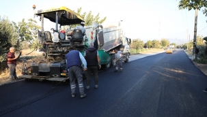 Akhisar'da belediye mahallerin eksiklerini tek-tek tamamlıyor