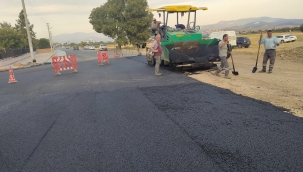 Akhisar'da mahalle yolları asfaltlanıyor
