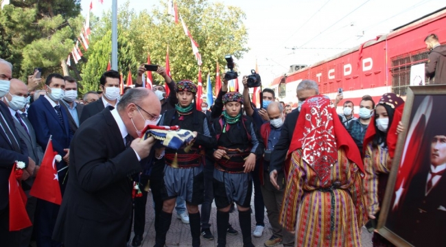 Atatürk'ün Manisa'ya gelişinin 96. yılı kutlandı