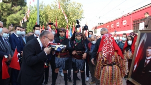 Atatürk'ün Manisa'ya gelişinin 96. yılı kutlandı