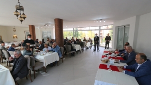 Başkan Bilgin, kahvaltıda bir araya geldiği muhtarları dinledi