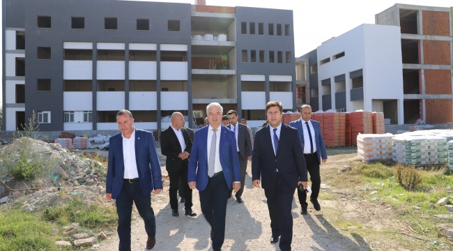 Başkan okul yatırımını inceledi