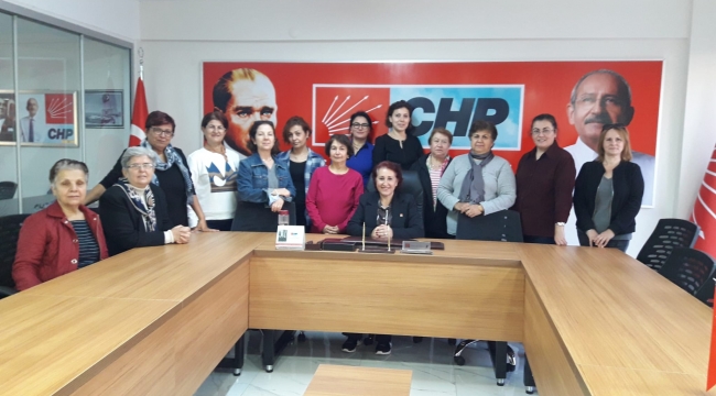 CHP'li kadınlar Salihli'de çalışma grubu kurdu