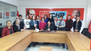 CHP'li kadınlar Salihli'de çalışma grubu kurdu