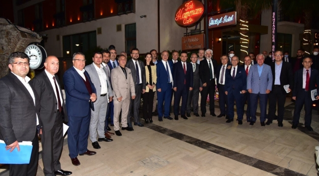 Cumhur ittifakı istişare toplantısında bir araya geldi