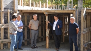 Demirci'de yol ve köprü yapımında sona gelindi