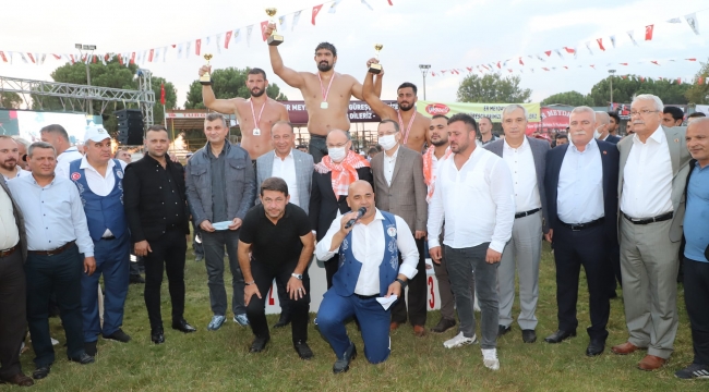 İsmail Koç başpehlivan oldu