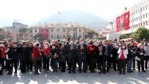 Kuruluşu da coşkuluydu,kutlanışı da