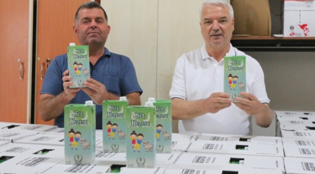 Saruhanlı Belediyesi'nin süt dağıtımı sürüyor