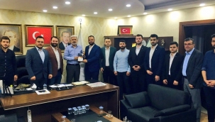 TÜGVA yöneticileri AKP'de