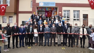 Vali Karadeniz, Karaağaçlı 'da okul açtı