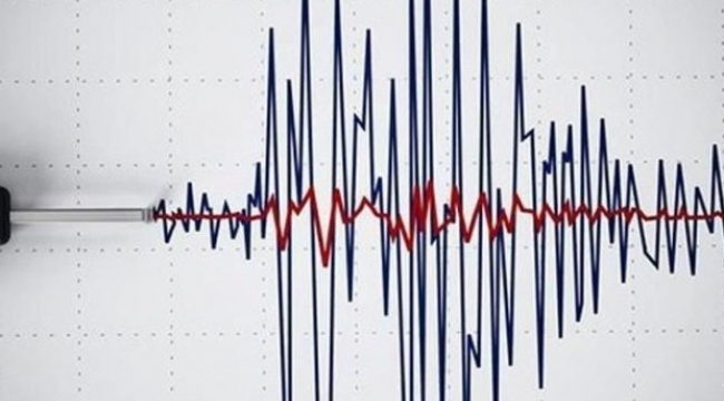 Van'da artarda iki deprem 