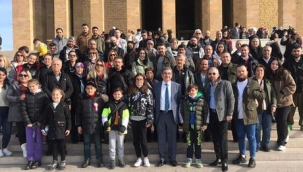 Akhisar'lı berberler Anıtkabir'de