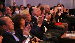 Akhisarlılar müzikle coştu