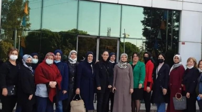 AKP'li kadınlara diksiyon ve hitabet eğitimi 
