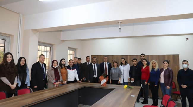Başkan Öküzcüoğlu'ndan okul ziyaretleri