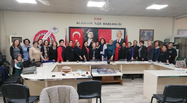 CHP Kadın kolları Alaşehir toplantısı yapıldı