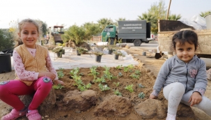 Daha yeşil bir Alaşehir için çiçek adaları