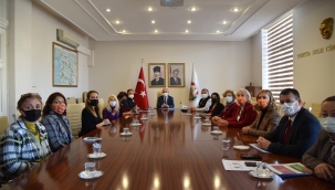 Kadın dernekleri başkanları,vali Karadeniz'i ziyaret etti