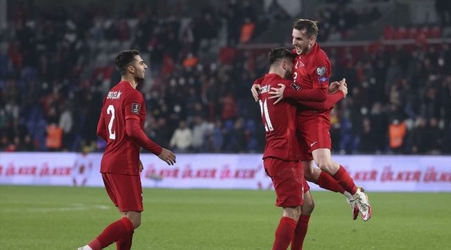 Milli takım farklı kazandı
