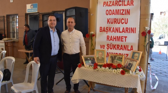 Pazarcı esnafına hizmet edenler ödüllendirildi