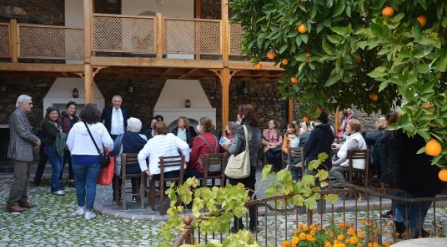 Salihli esnafı İzmirli ziyaretçileri ağırladı