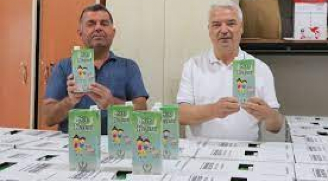 Saruhanlı Belediyesi'nin süt dağıtımı devam ediyor